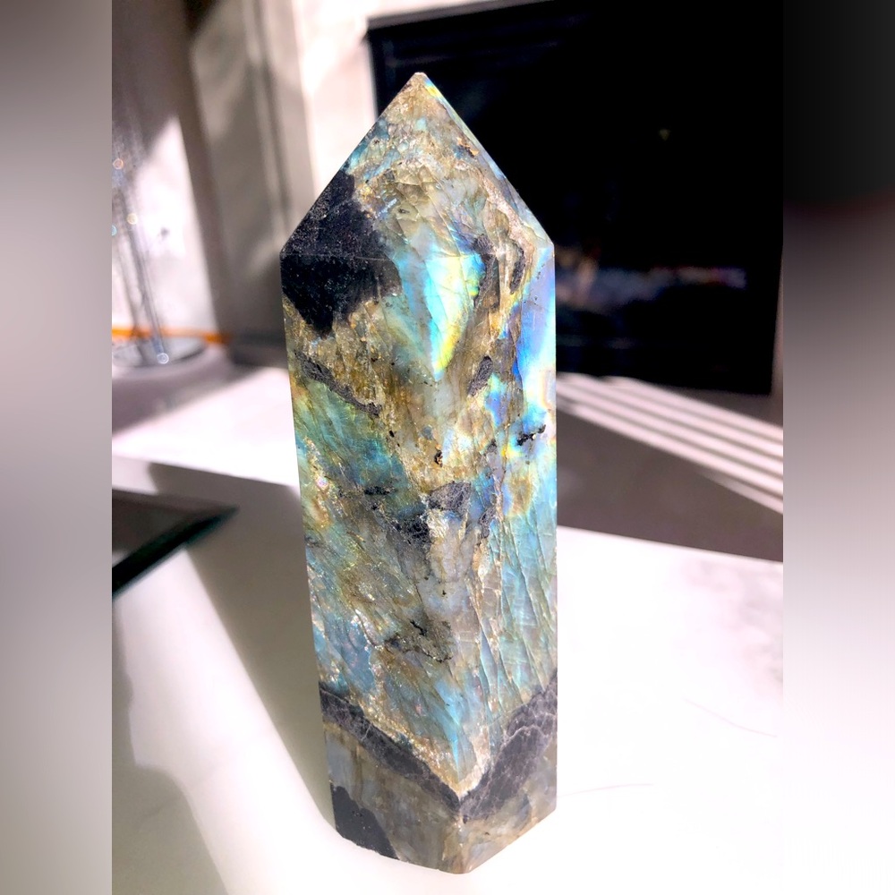 Labradorite specimen Large tower - Picture 3 of 3